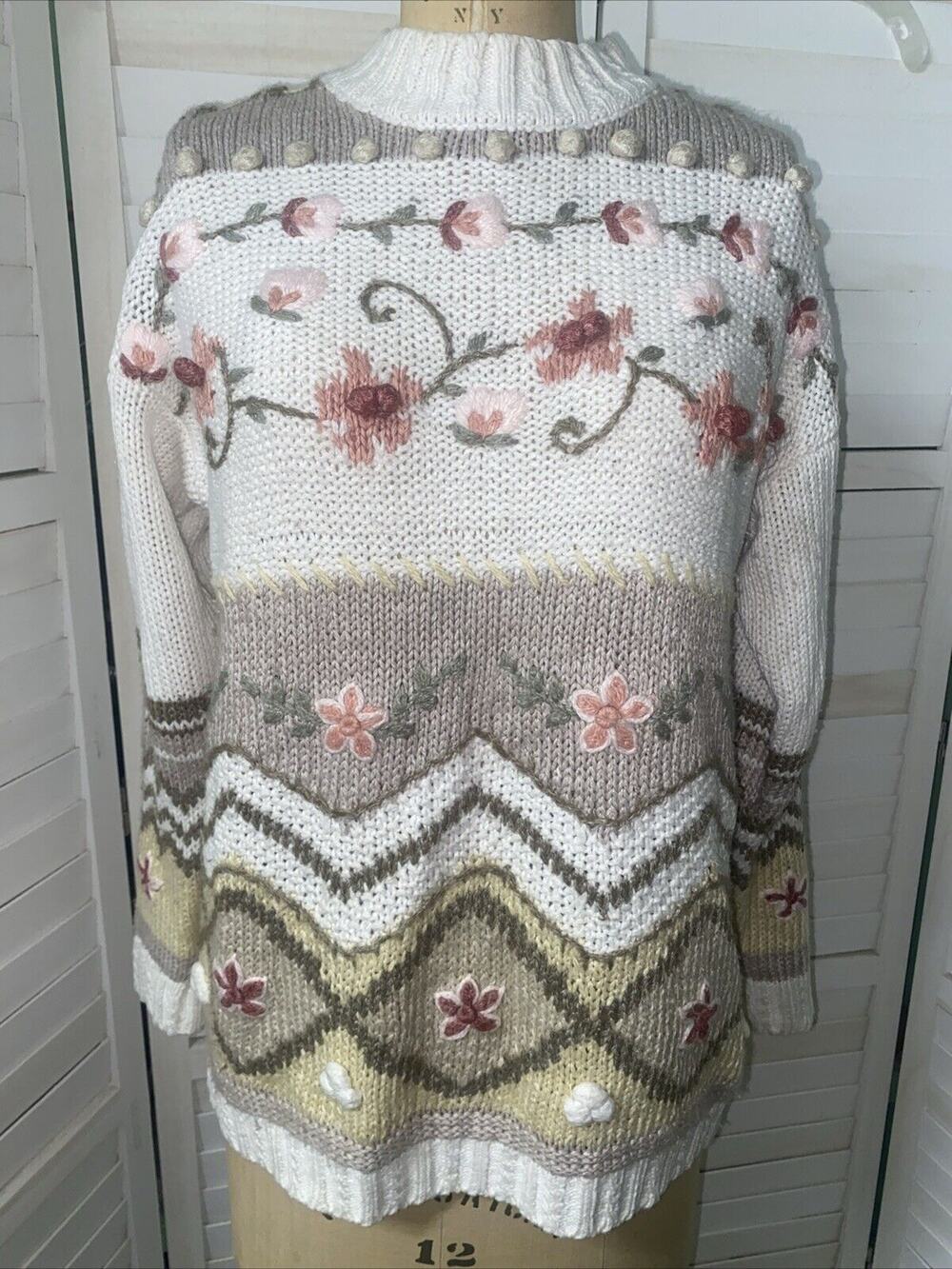 VINTAGE BP Design Cream Embroidered Floral Sweater Women’s 90s Y2K Small (med)